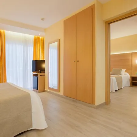 Szálloda Pimar & 3*